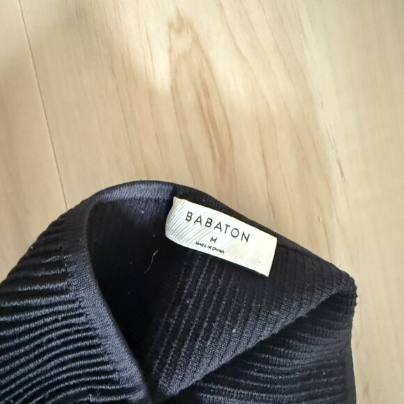 Babaton Sculpt Knit Backless Halter Top - Picture 3 of 3